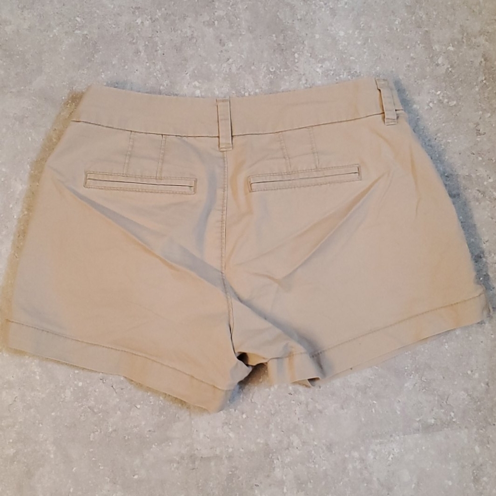 Shorts - Picture 3 of 3